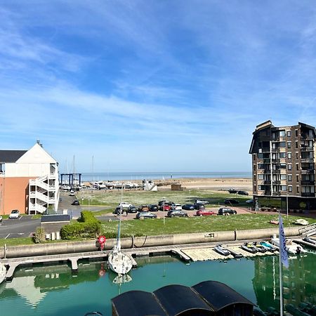 La Marina-Studio, Vue Mer Avec Balneo Deauville Eksteriør bilde